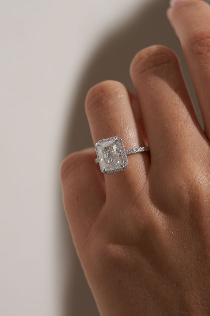 2.5 CT - 3.5 CT Radiant Cut Halo & Pave Moissanite Engagement Ring
