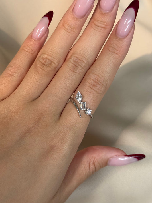 0.81 TCW Mix Shape CVD Diamond Three Stone Wedding Band