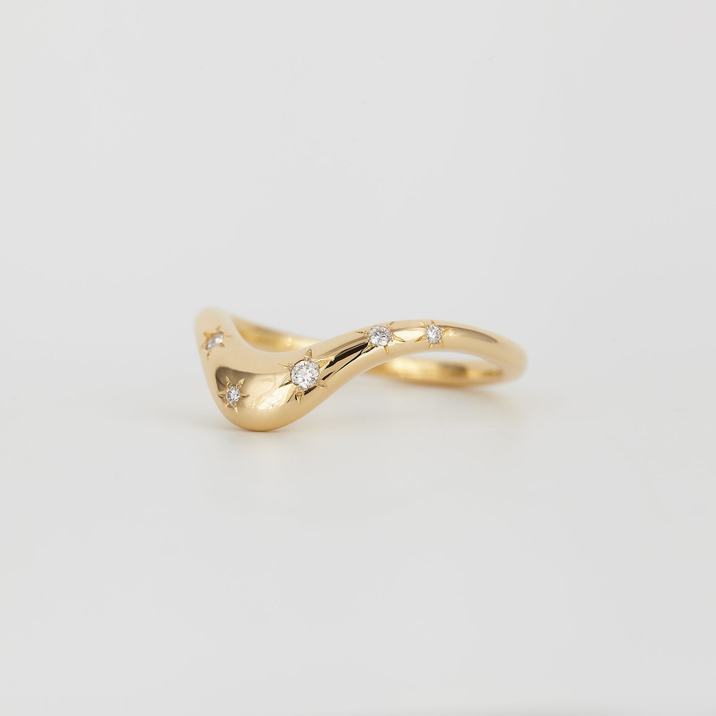 0.13 TCW Round CVD Diamond Curved Flush Set Wedding Band