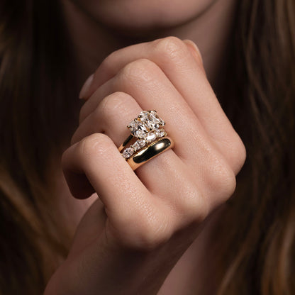 1 CT - 2 CT Oval Cut Three Stone Moissanite Engagement Ring