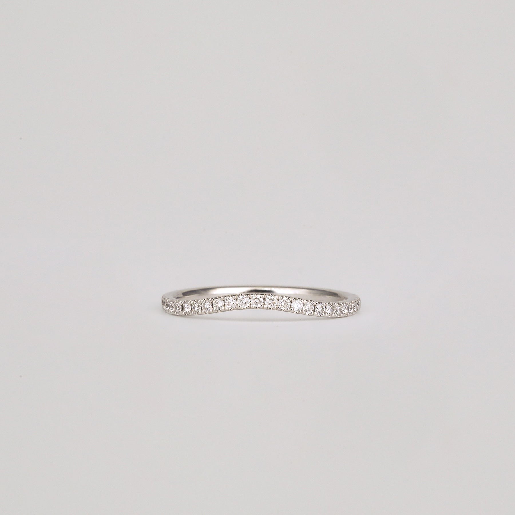0.21 TCW Round CVD Diamond Curved Pave Wedding Band