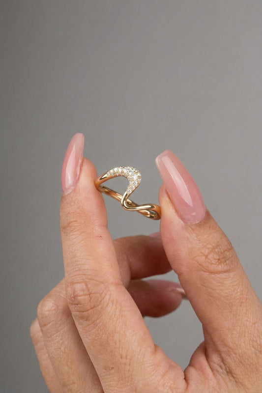 Round CVD Diamond Contours Pave Wedding Band