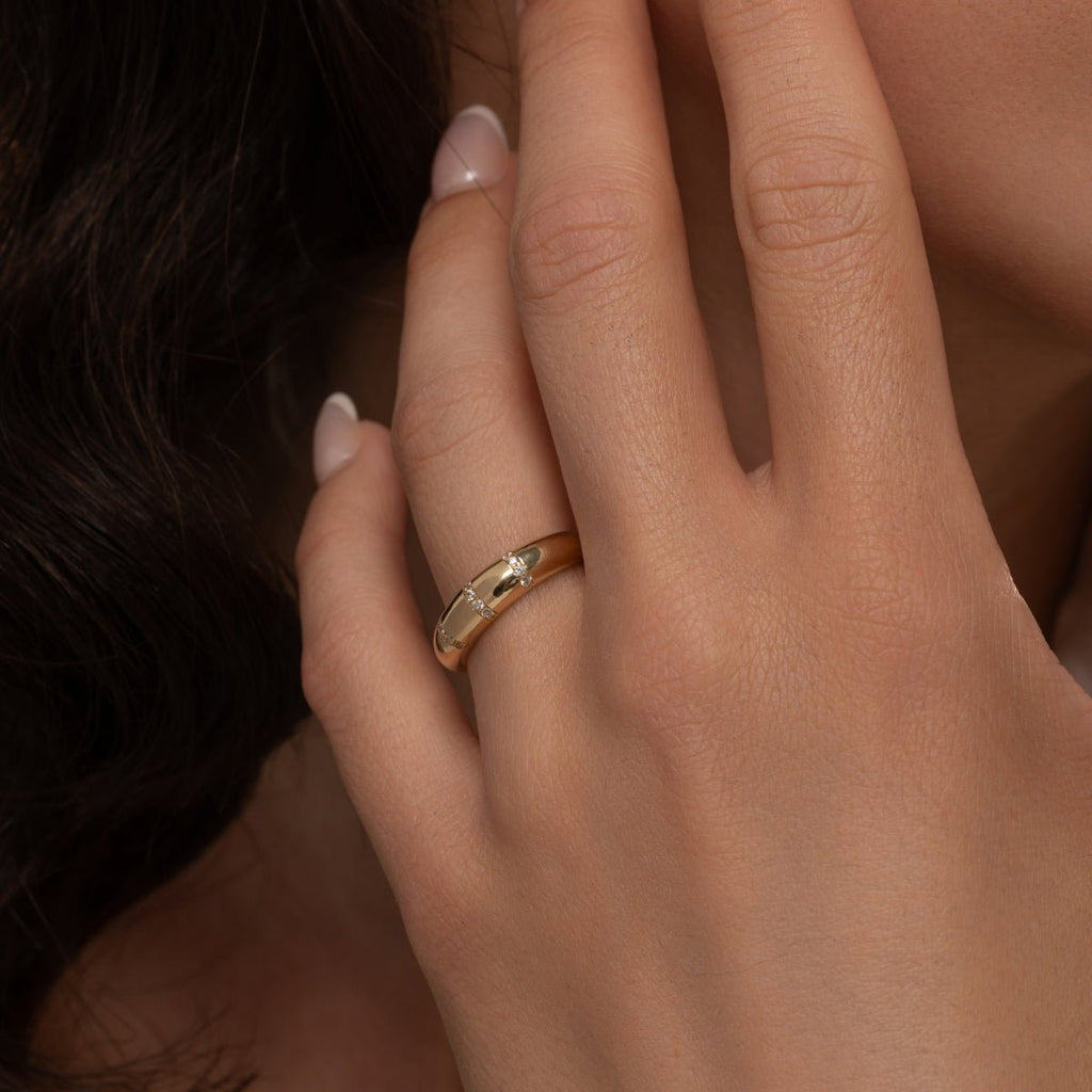 0.08 TCW Round Moissanite Pave Unique Wedding Band