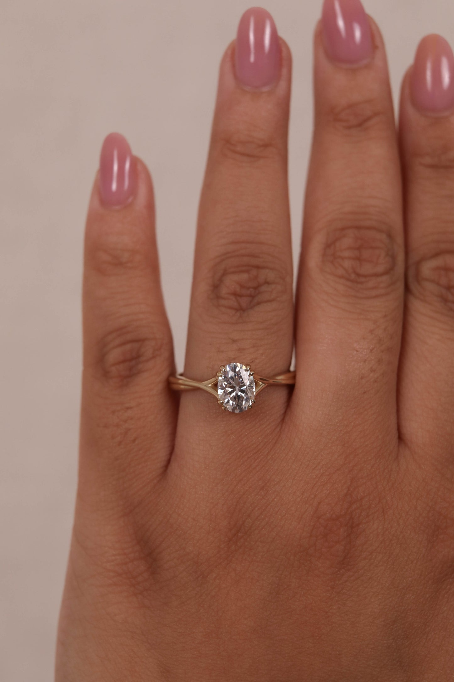 1 CT - 3 CT Oval Cut Lab grown Diamond Twisted Solitaire Engagement Ring