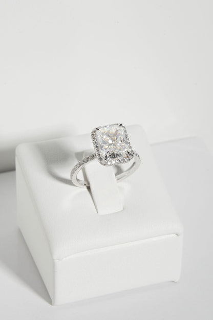 2.5 CT - 3.5 CT Radiant Cut Halo & Pave Moissanite Engagement Ring