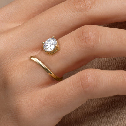 1.5 CT Round Cut Open Bypass Moissanite Engagement Ring