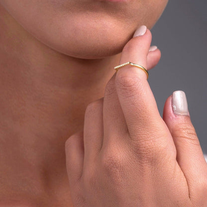 0.054 TCW Round Moissanite Bar Wedding Band