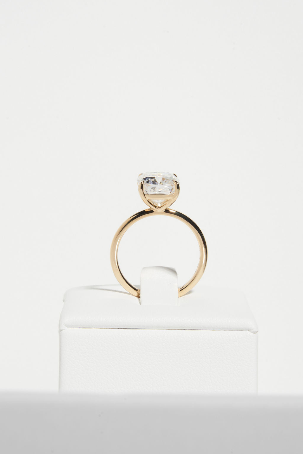 1 CT - 2 CT Cushion Cut Solitaire Moissanite Engagement Ring