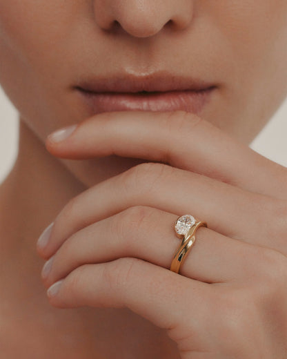 1.03 CT Oval Cut Lab grown Diamond Sculptural Band Solitaire Engagement Ring