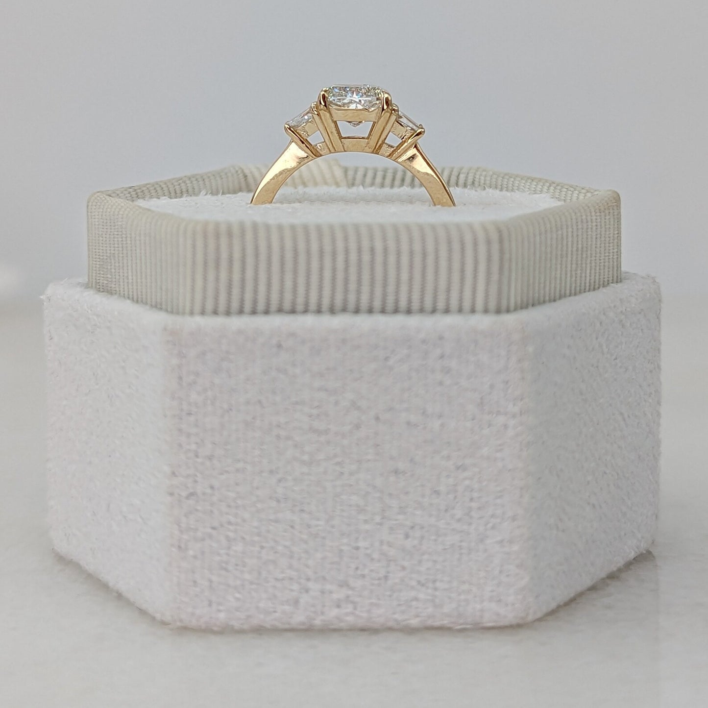 1 CT Elongated Cushion Cut Three Stone Moissanite Engagement Ring