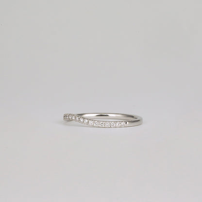 0.21 TCW Round CVD Diamond Curved Pave Wedding Band