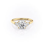2.5 CT - 3 CT Round Cut Three Stone Moissanite Engagement Ring