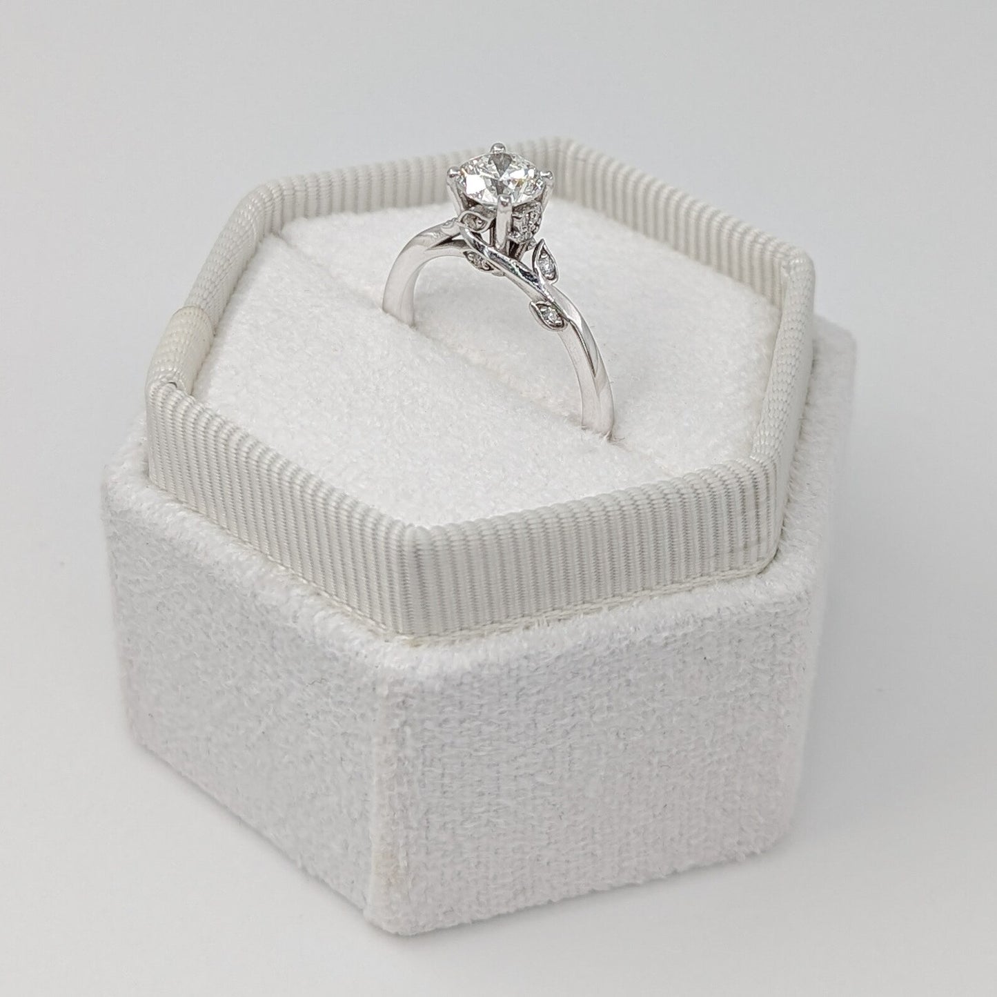 1 CT Round Cut Nature Inspired Moissanite Engagement Ring