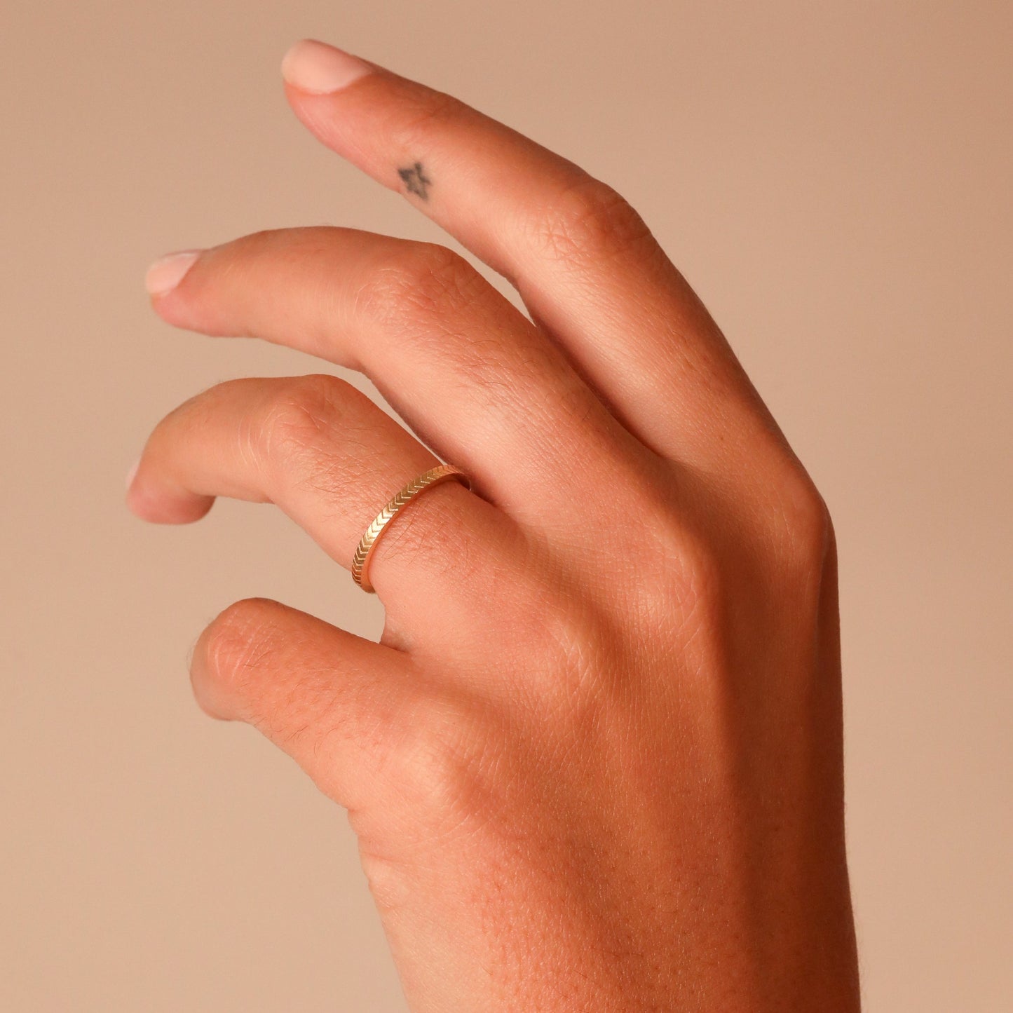 Flat Chevron Patterned Wedding Band