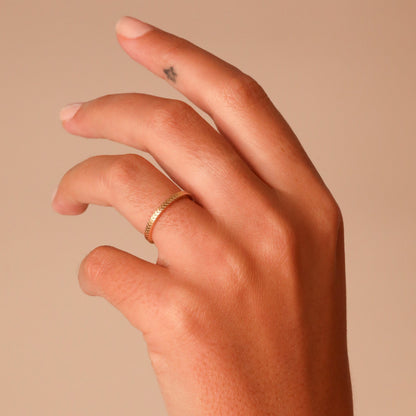 Flat Chevron Patterned Wedding Band