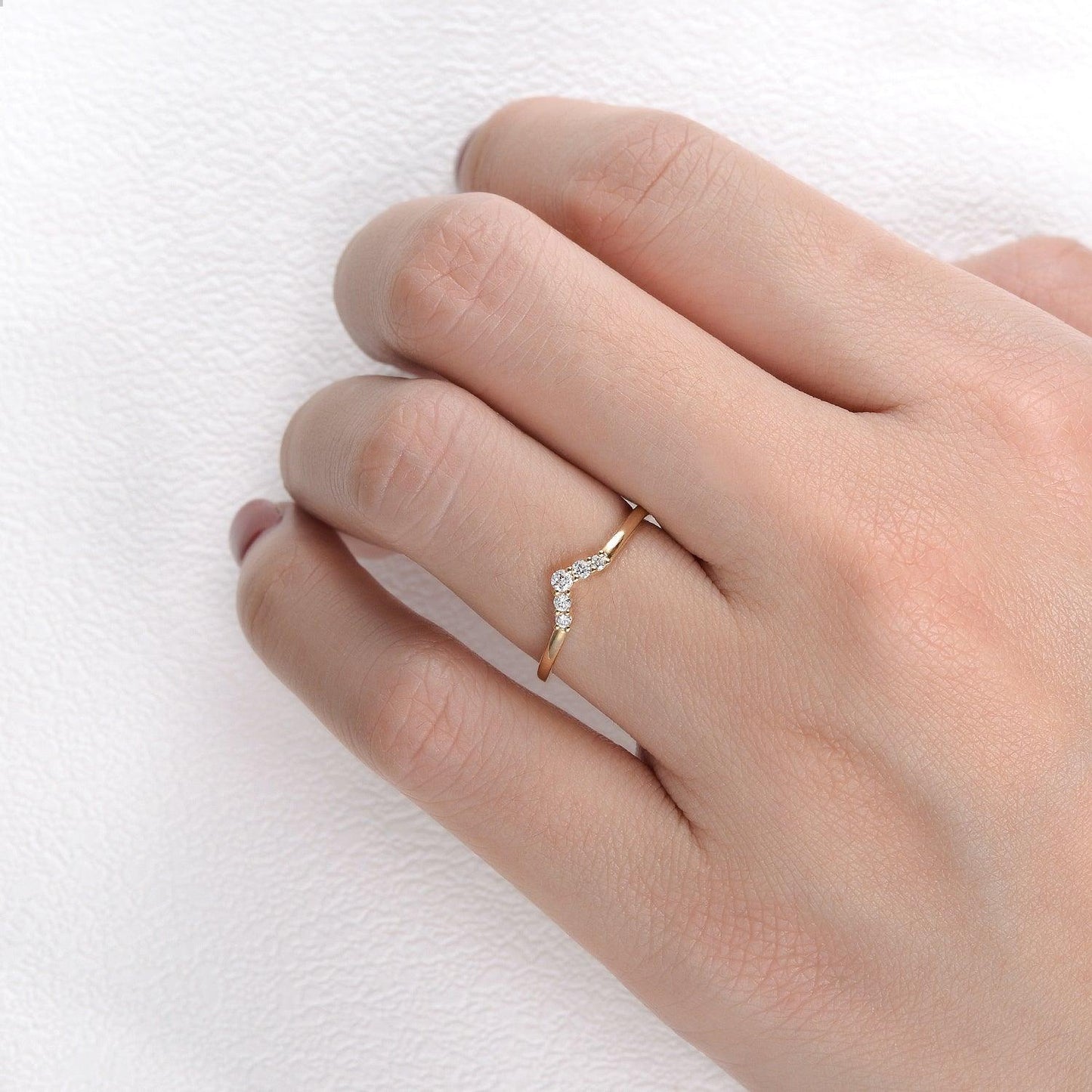 0.1 TCW Round Moissanite V-Shape Pave Wedding Band