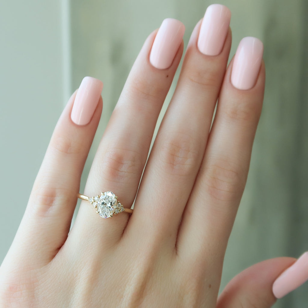 1.5 CT - 2.5 CT Oval Cut Cluster Moissanite Engagement Ring