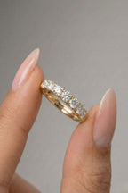 Round CVD Diamond Pave Wedding Band