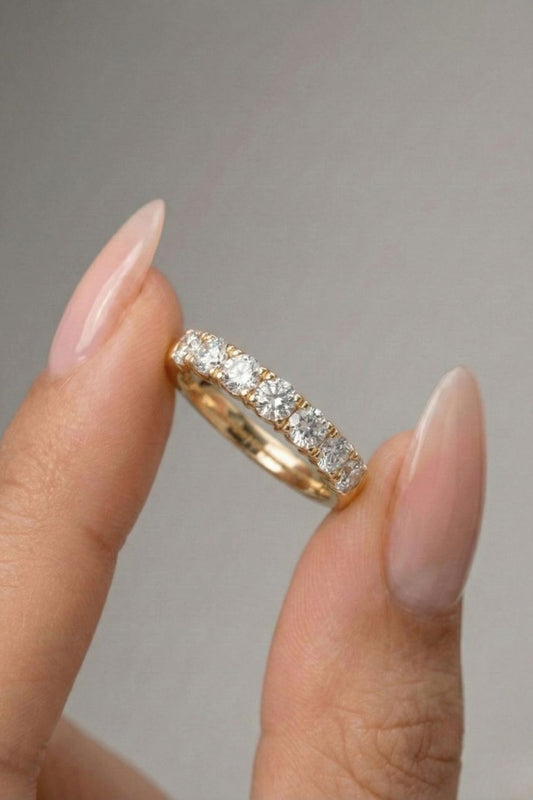 Round CVD Diamond Pave Wedding Band