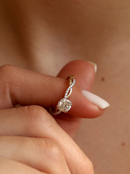 0.9 CT - 2.9 CT Round Cut Lab grown Diamond Twisted Pave Setting Engagement Ring