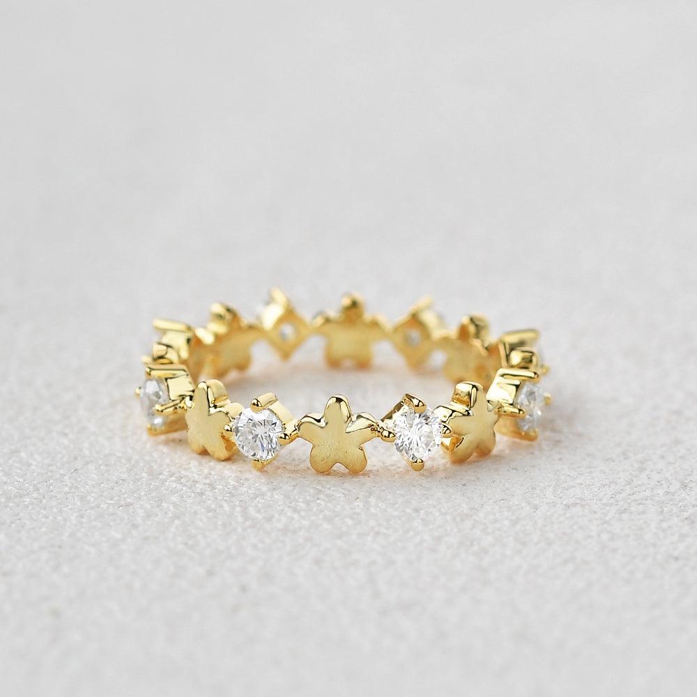 0.65 TCW Round Moissanite Flower Inspired Cluster Wedding Band