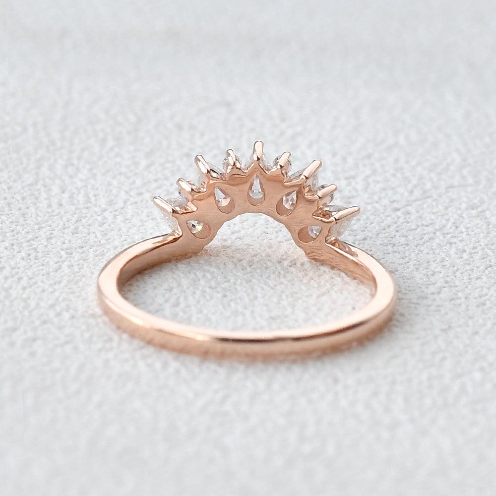 0.3 TCW Pear & Round Moissanite Cluster Curved Wedding Band