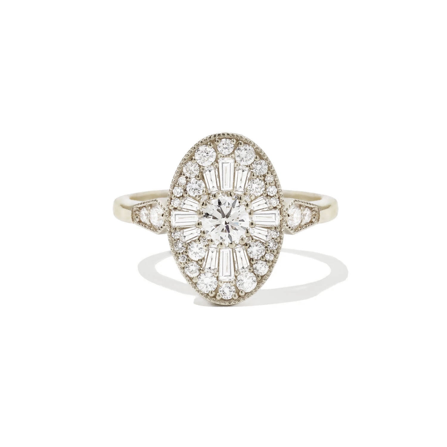 0.28 CT Round Cut Moissanite Oval Shape Mosaic Engagement Ring