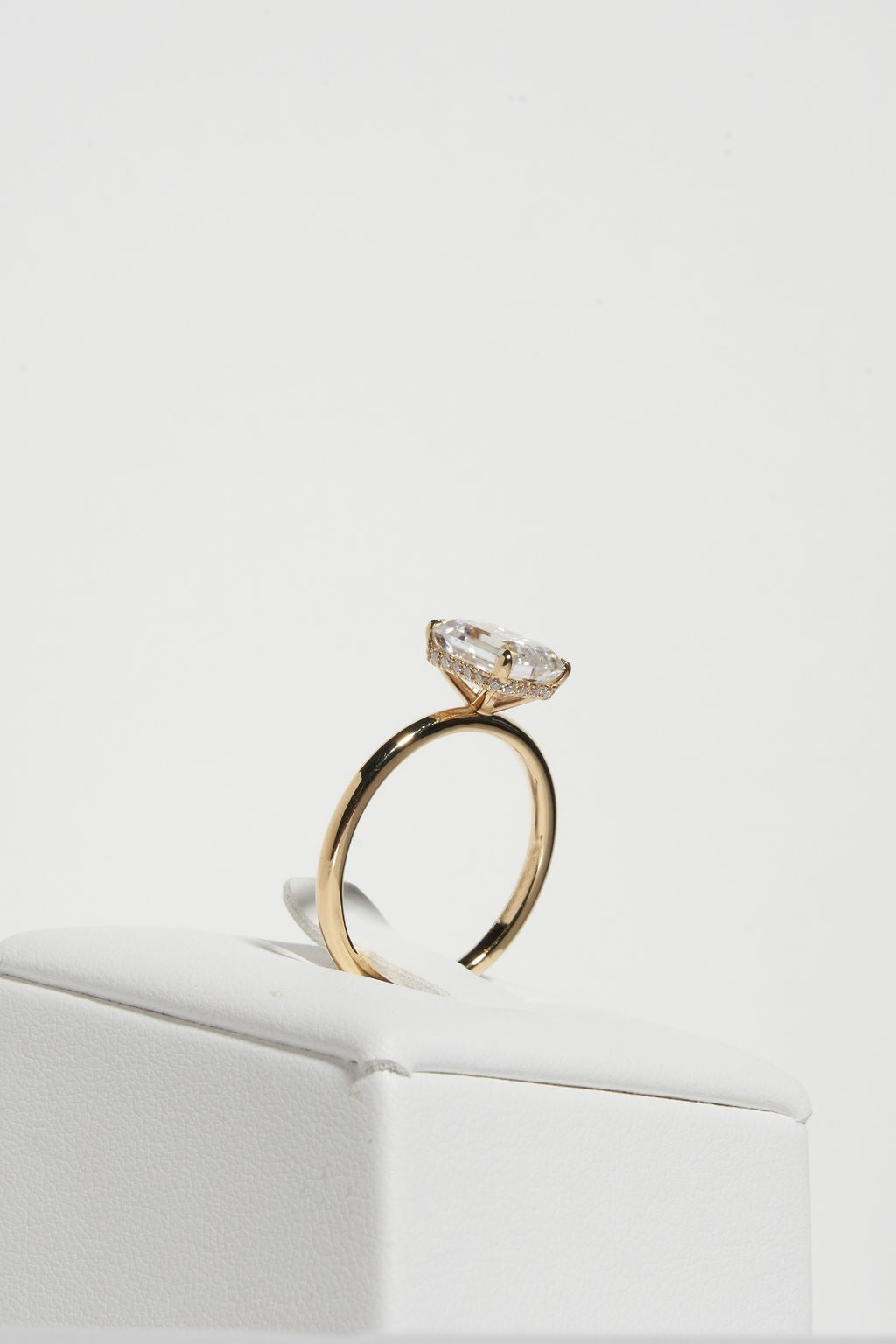 1.5 CT - 2.5 CT Emerald Cut Hidden Halo Moissanite Engagement Ring