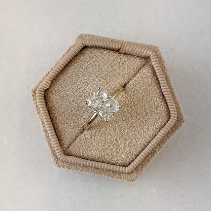 2 CT Radiant Cut Solitaire Moissanite Engagement Ring