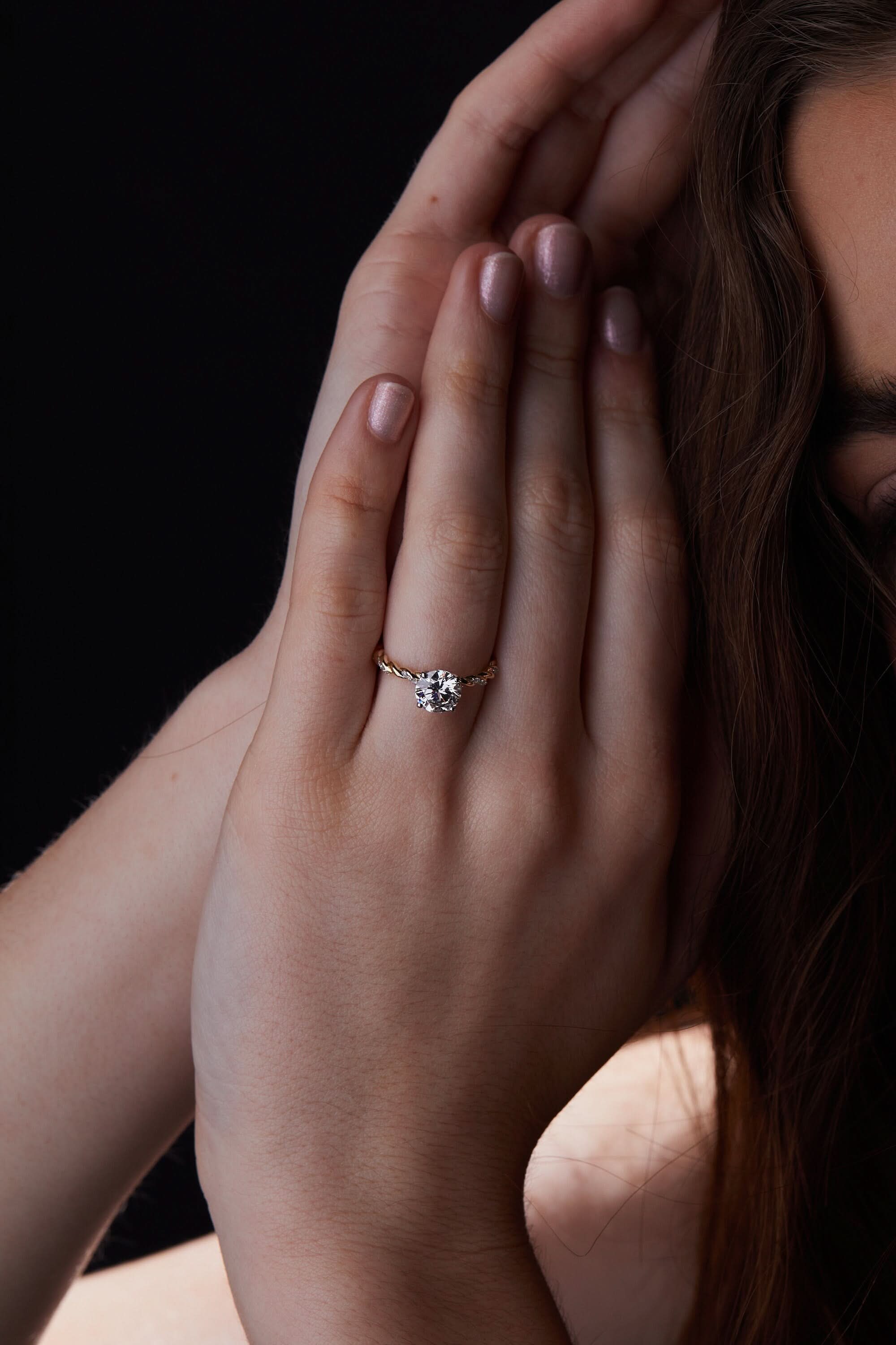 1.5 CT Round Cut Twisted Pave Style Moissanite Engagement Ring