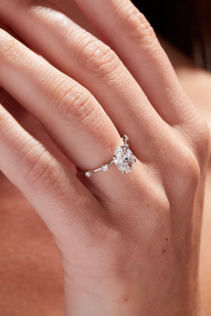 2 CT Oval Cut Dainty Moissanite Engagement Ring