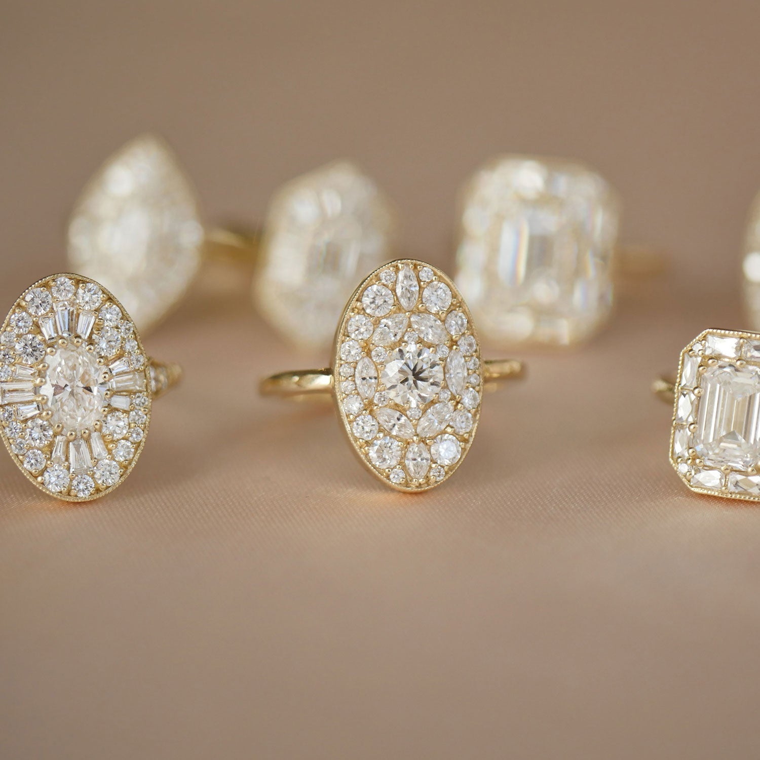 0.35 CT Round Cut Moissanite Oval Shape Mosaic Engagement Ring