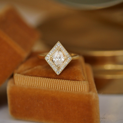 0.72 CT Oval Cut Moissanite Diamond Shape Mosaic Engagement Ring