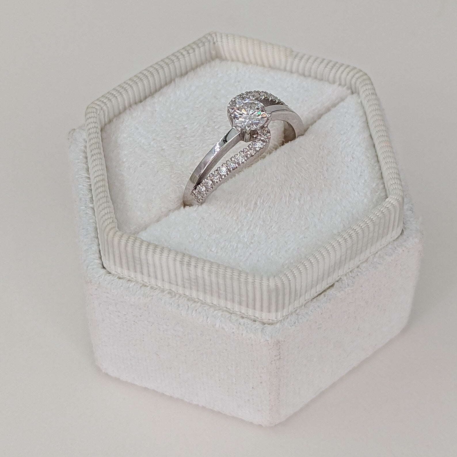 0.6 CT Round Cut Pave Unique Style Moissanite Engagement Ring
