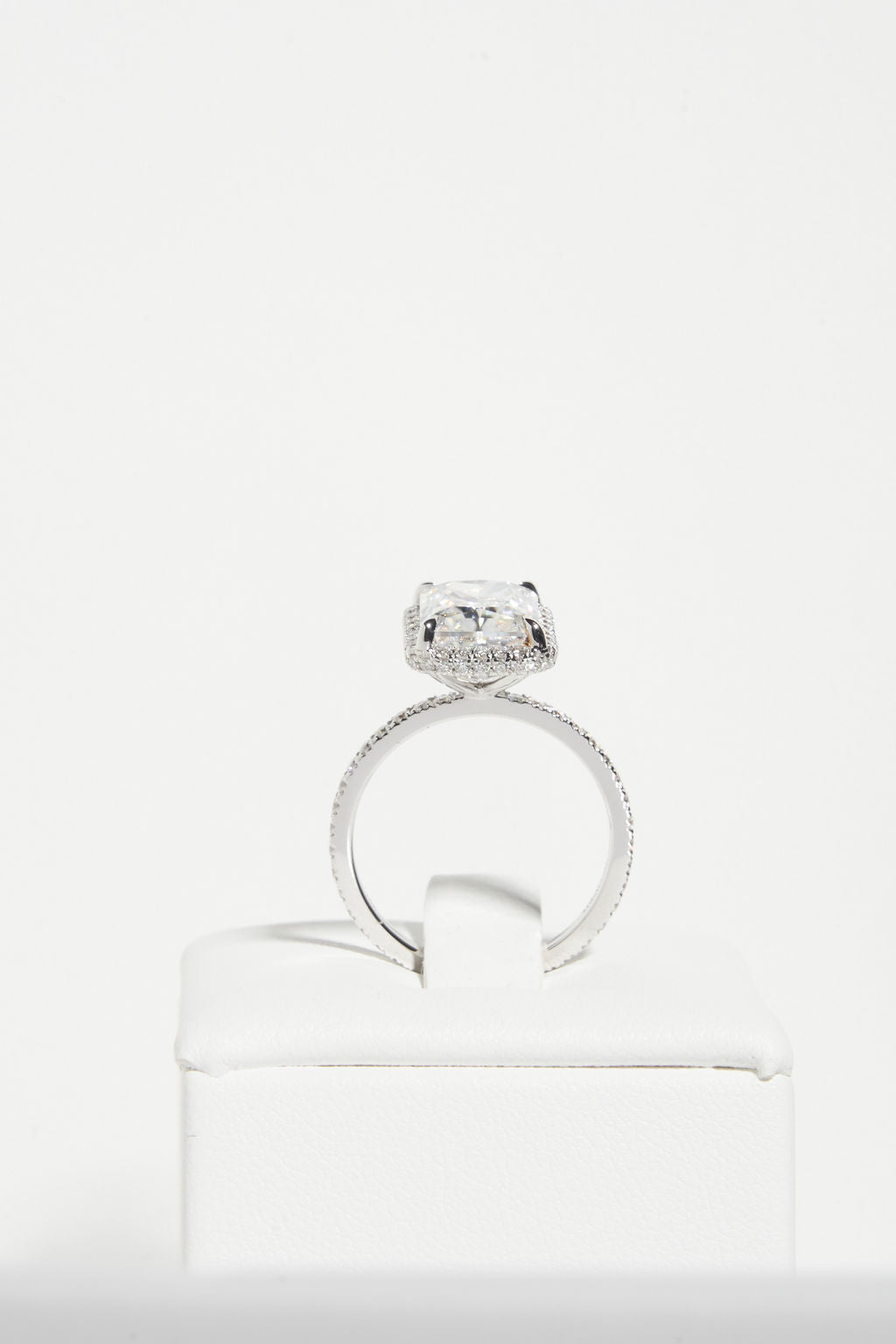 2.5 CT - 3.5 CT Radiant Cut Halo & Pave Moissanite Engagement Ring