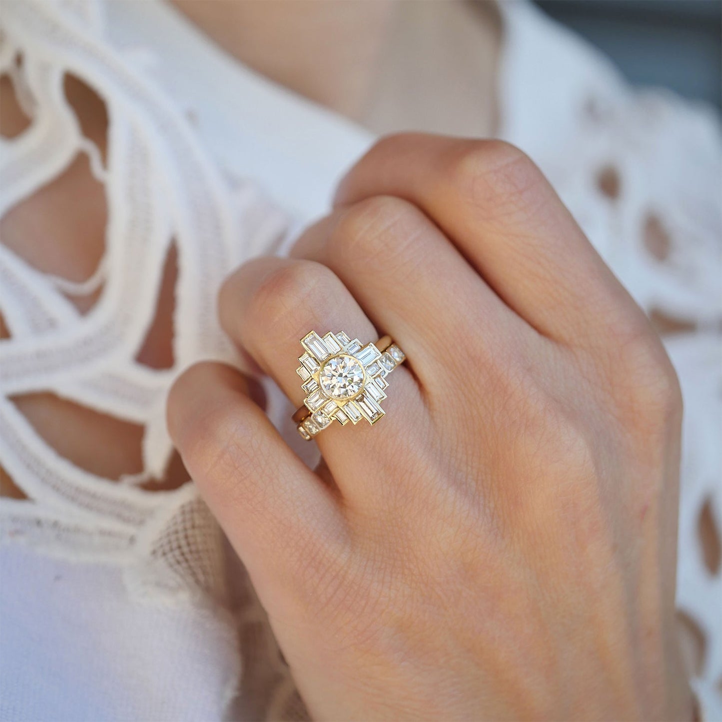 0.8 CT Round Cut Moissanite Rockefeller Mosaic Engagement Ring