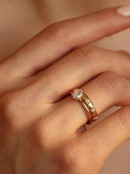 0.1 TCW Round CVD Diamond Flush Setting Wedding Band