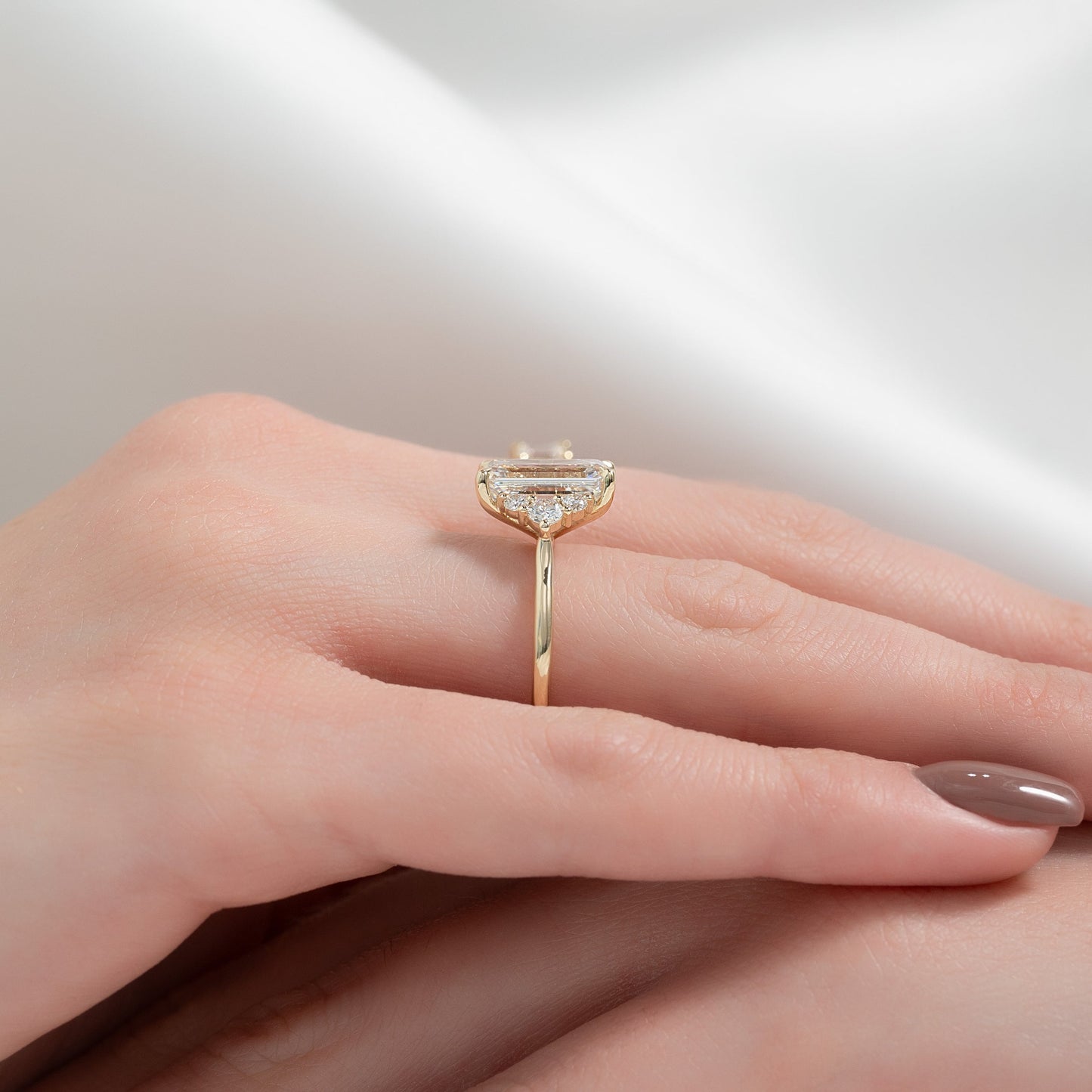 2.5 CT - 3.5 CT Emerald Cut Cluster Moissanite Engagement Ring