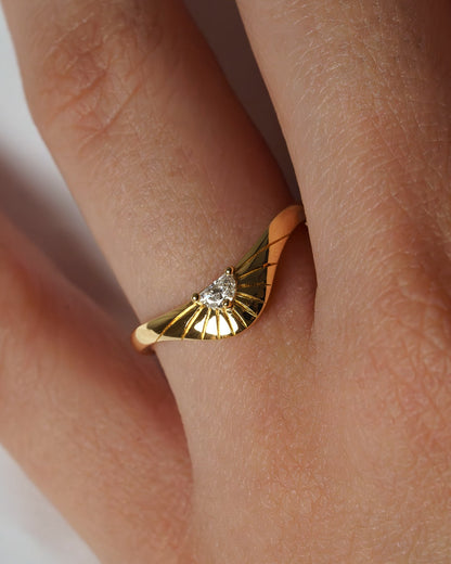 0.07 TCW Half Moon CVD Diamond Curved Crown Style Wedding Band