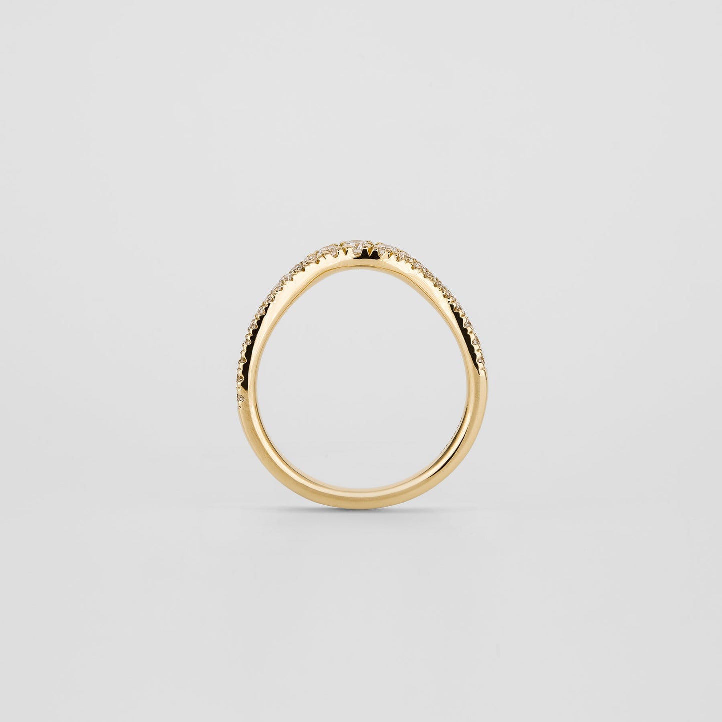 0.2 TCW Round CVD Diamond Curved Pave Wedding Band