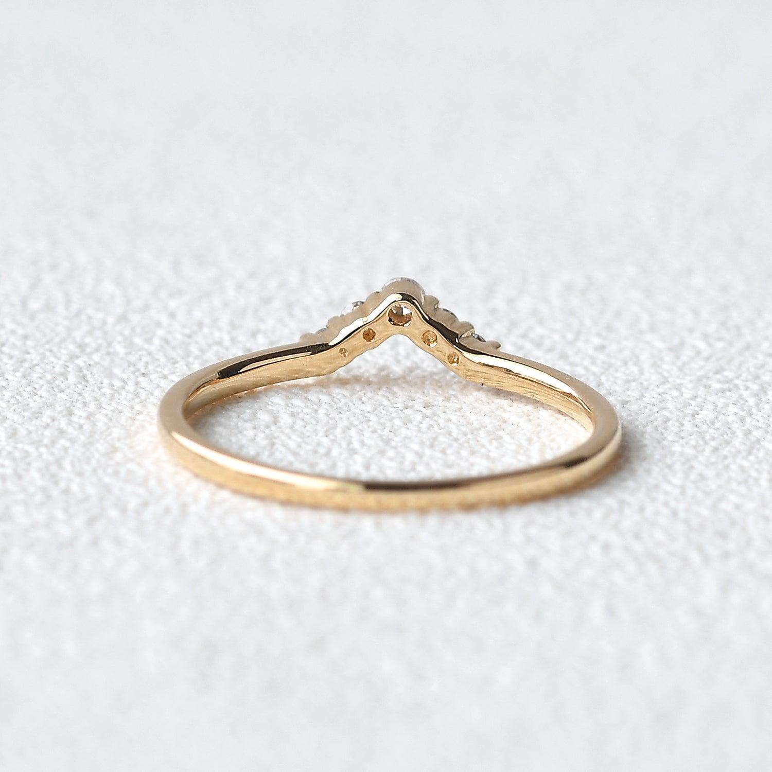 0.1 TCW Round Moissanite V-Shape Pave Wedding Band