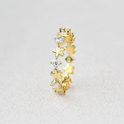 0.65 TCW Round Moissanite Flower Inspired Cluster Wedding Band