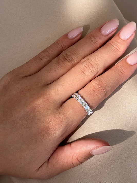 1.71 TCW Emerald CVD Diamond Half Eternity with Shared Prong Wedding Band