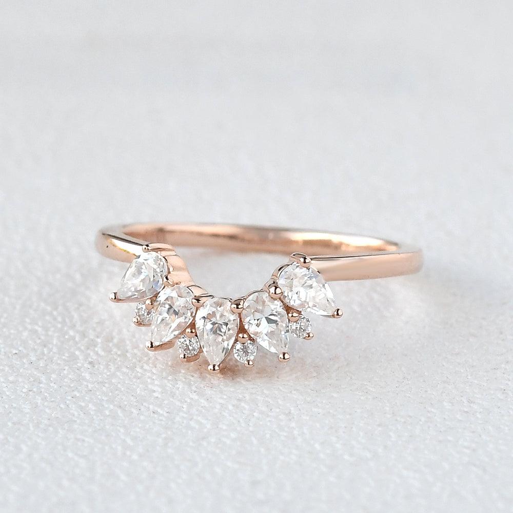 0.3 TCW Pear & Round Moissanite Cluster Curved Wedding Band