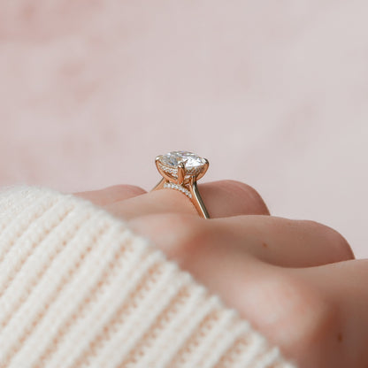 2 CT - 3.5 CT Round Cut Hidden Halo Moissanite Engagement Ring