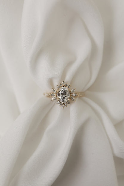 0.75 CT - 1.25 CT Oval Cut Lab grown Diamond Halo & Pave Setting Engagement Ring