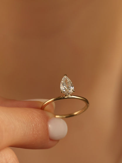 1 CT - 3 CT Pear Cut Lab grown Diamond Solitaire Engagement Ring