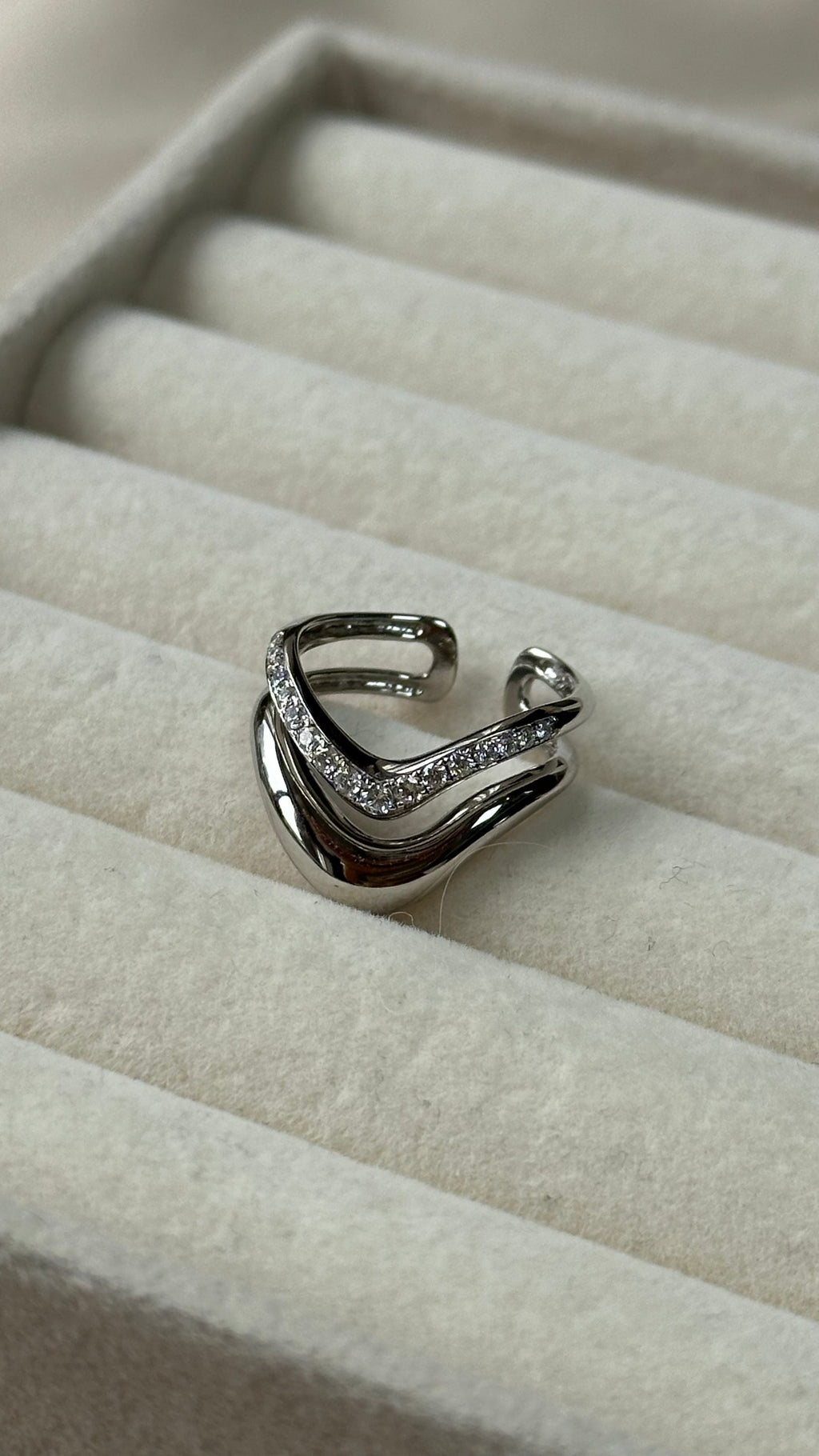 0.22 TCW Round CVD Diamond Dual Pave Wedding Band