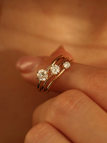 0.3 CT - 2.3 CT Round Cut Lab grown Diamond Solitaire Engagement Ring