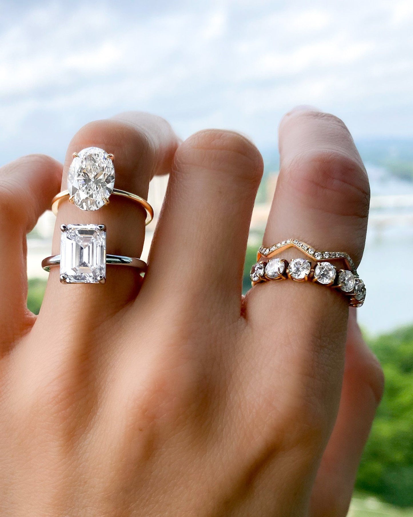 0.13 TCW Round CVD Diamond Zig-Zag Pave Wedding Band